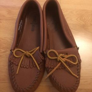 Minnetonka comfy shoes